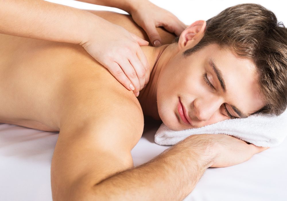 Czy masaż erotyczny dla prawiczka to dobry pomysł na pierwszy raz?