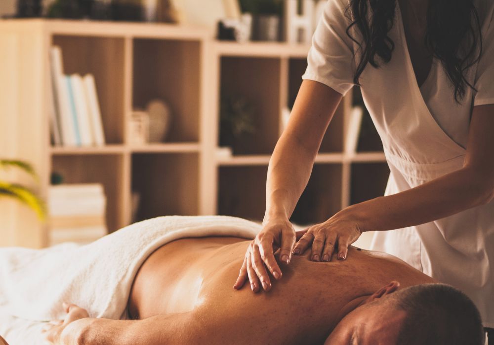 Masaż erotyczny vs masaż relaksacyjny - porónanie, najważniejsze różnice